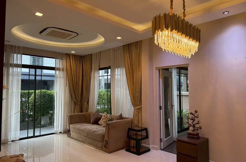 House with Shared Pool in Chaengwattana 